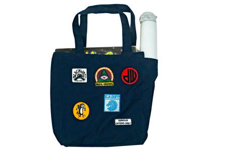 NVY-VG-TOTE-LIVE-2024